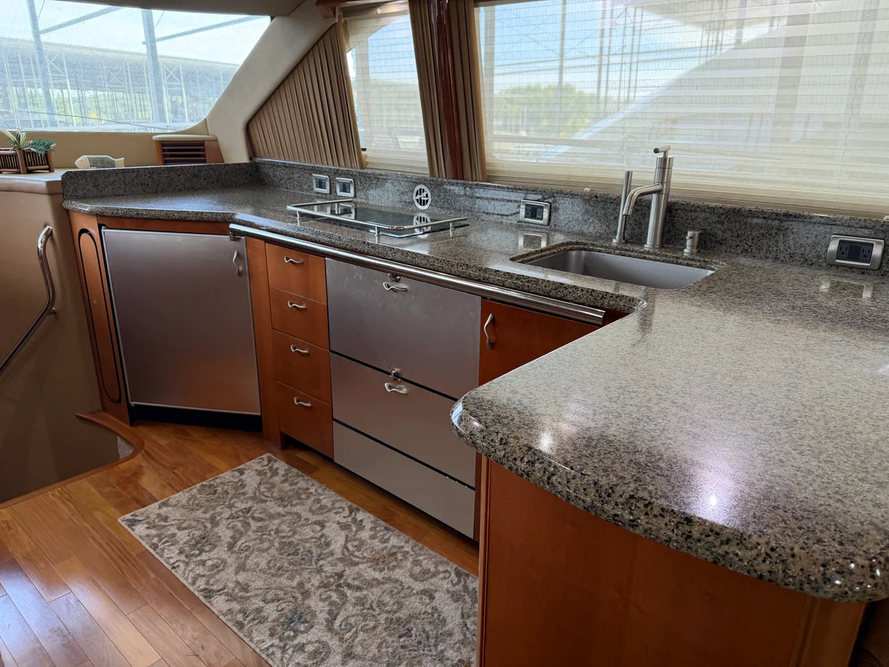 2005 Sea Ray 550 SEDAN BRIDGE 58.0 feet, Lake Ozark, MO #30