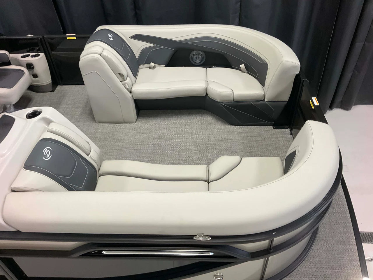 2026 Barletta Cabrio 22 QC 22.0 feet, Crosslake, Minnesota #12