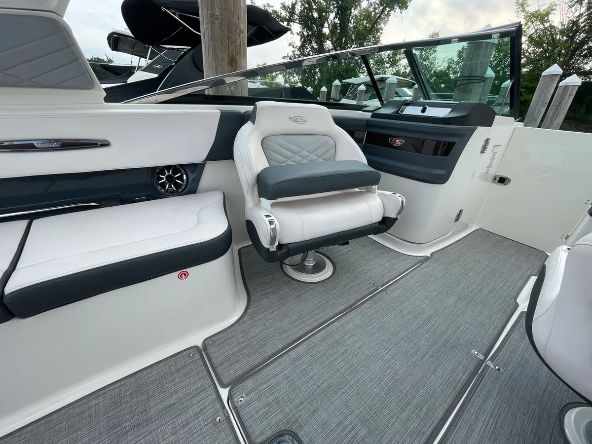 2019 Chaparral 297 SSX SURF 29.0 feet, Excelsior, Minnesota #43