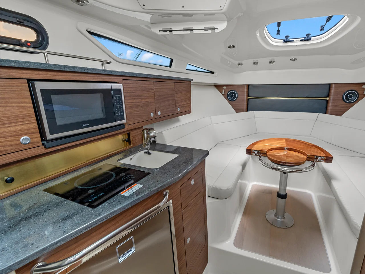 2026 Boston Whaler 325 Conquest 32.0 feet, Quincy, MA #30