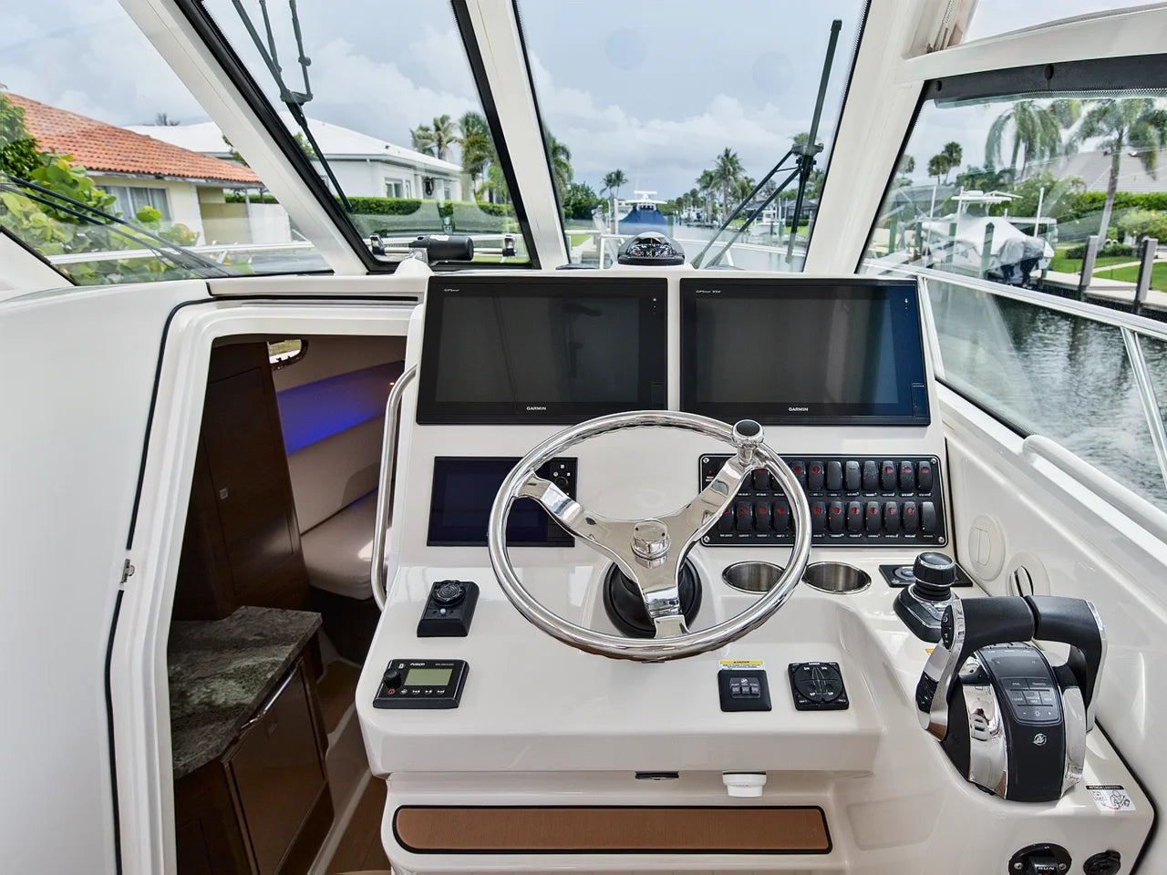 2018 Boston Whaler 345 CONQUEST 34.0 feet, Stuart, Florida #21