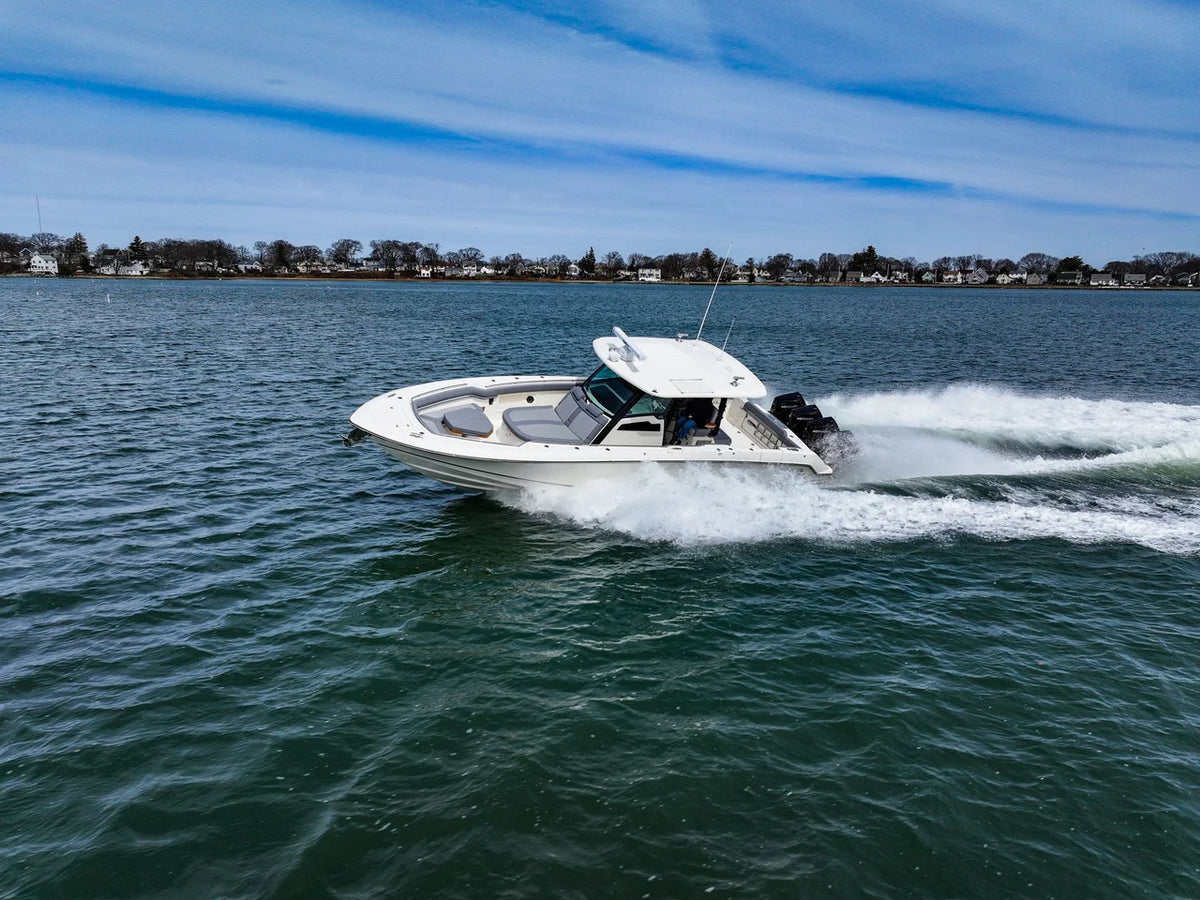 2026 Boston Whaler 380 Outrage 38.0 feet, Quincy, MA #2