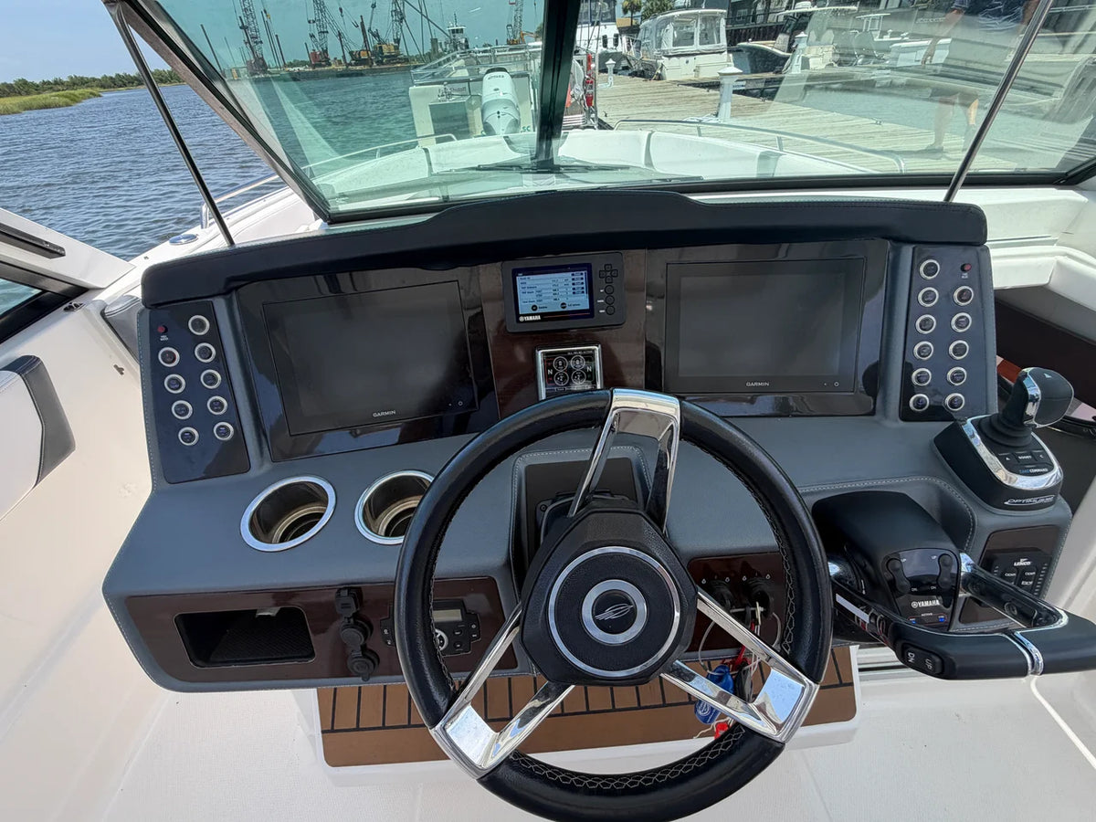 2020 Chaparral 300 OSX 30.0 feet, Charleston, SC #15
