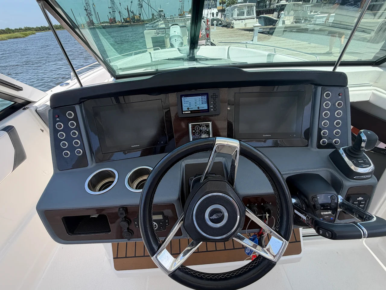 2020 Chaparral 300 OSX 30.0 feet, Charleston, SC #15
