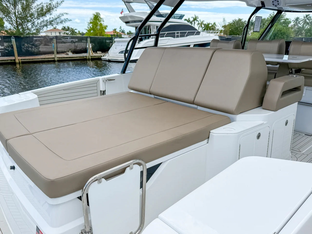 2026 Cruisers Yachts 38 VTR 38.0 feet, Fort Myers, FL #9