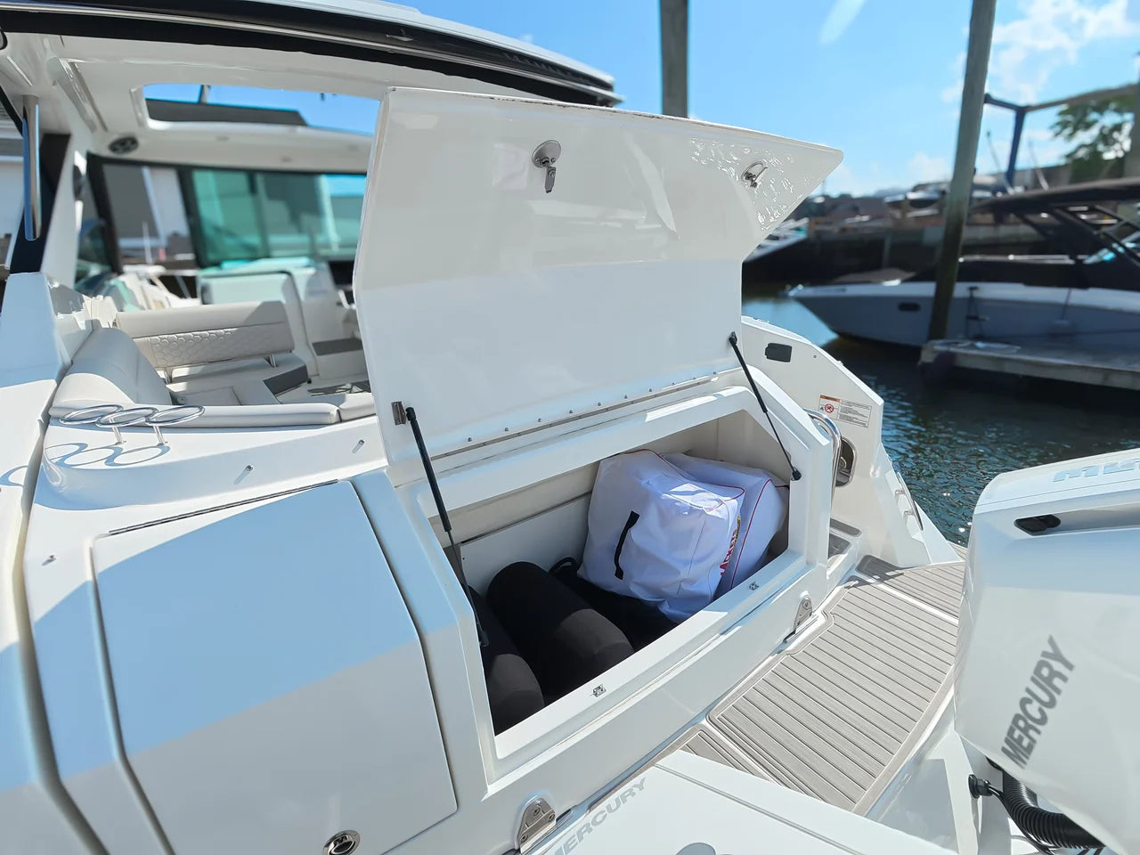 2026 Sea Ray Sundancer 320 Outboard 32.0 feet, Norwalk, Connecticut #10