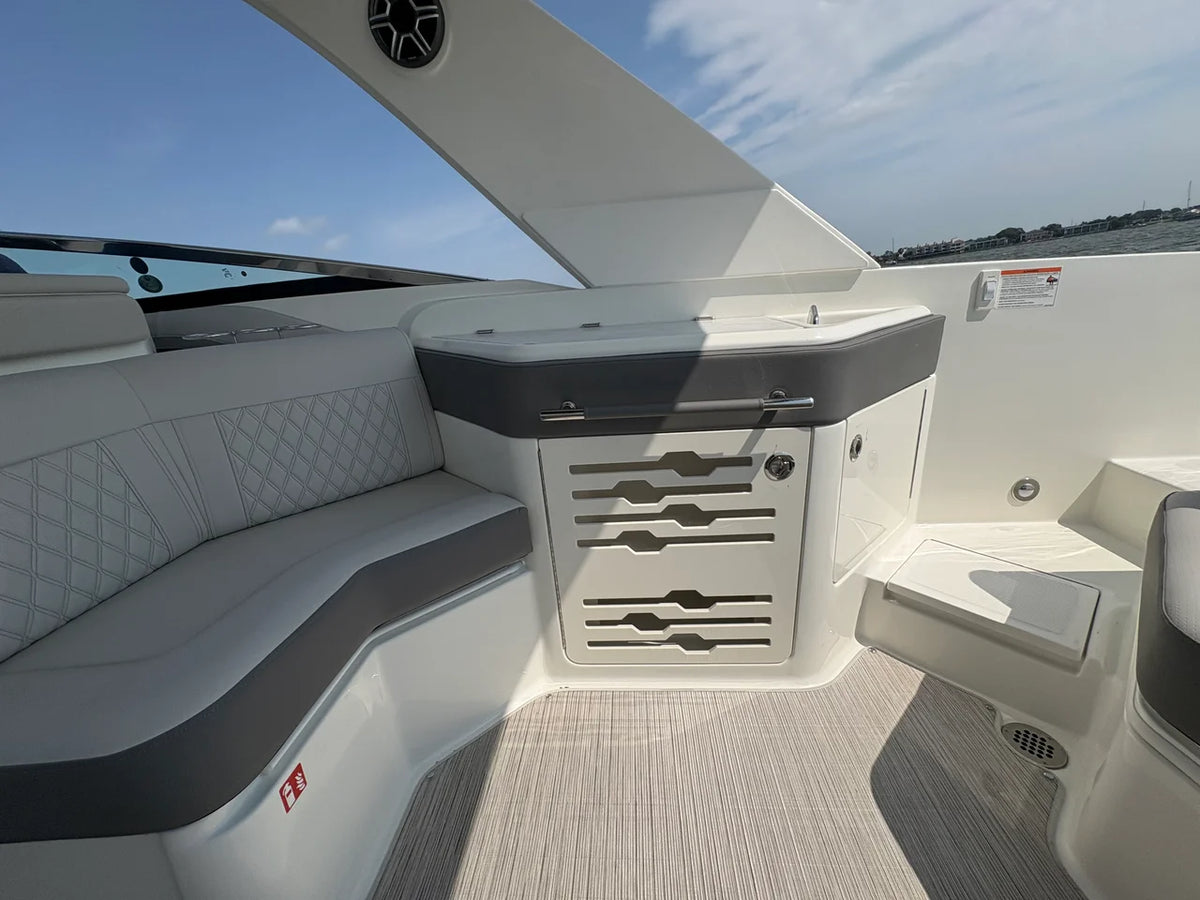 2026 Sea Ray SLX 310 Outboard 31.0 feet, Seabrook, TX #18