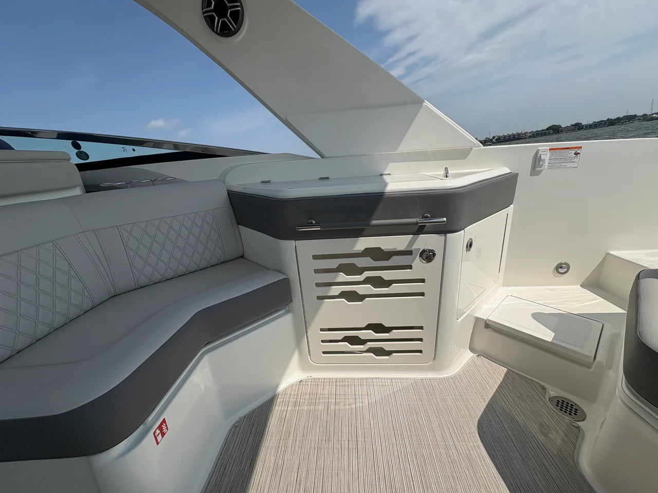 2026 Sea Ray SLX 310 Outboard 31.0 feet, Seabrook, TX #18