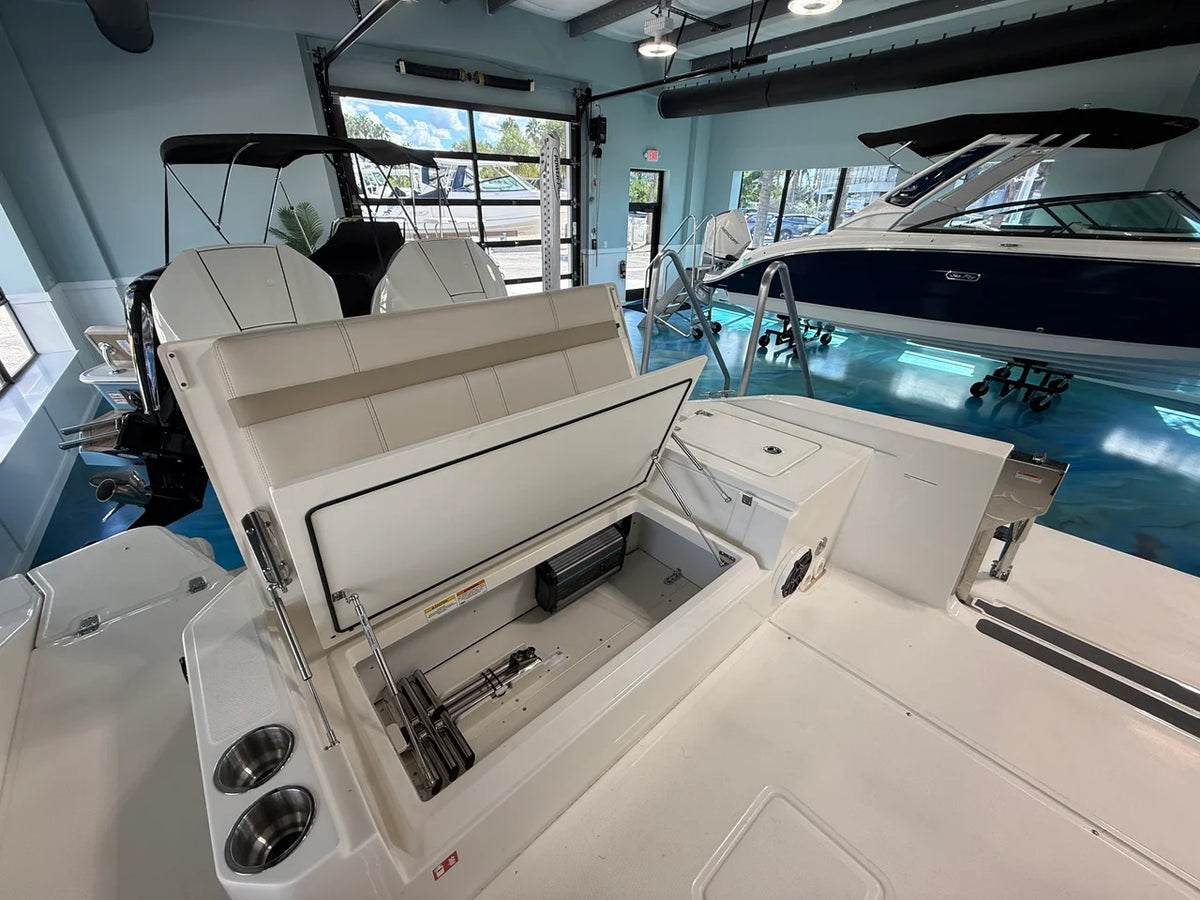 2027 Boston Whaler 280 Dauntless 28.0 feet, Sarasota, FL #25