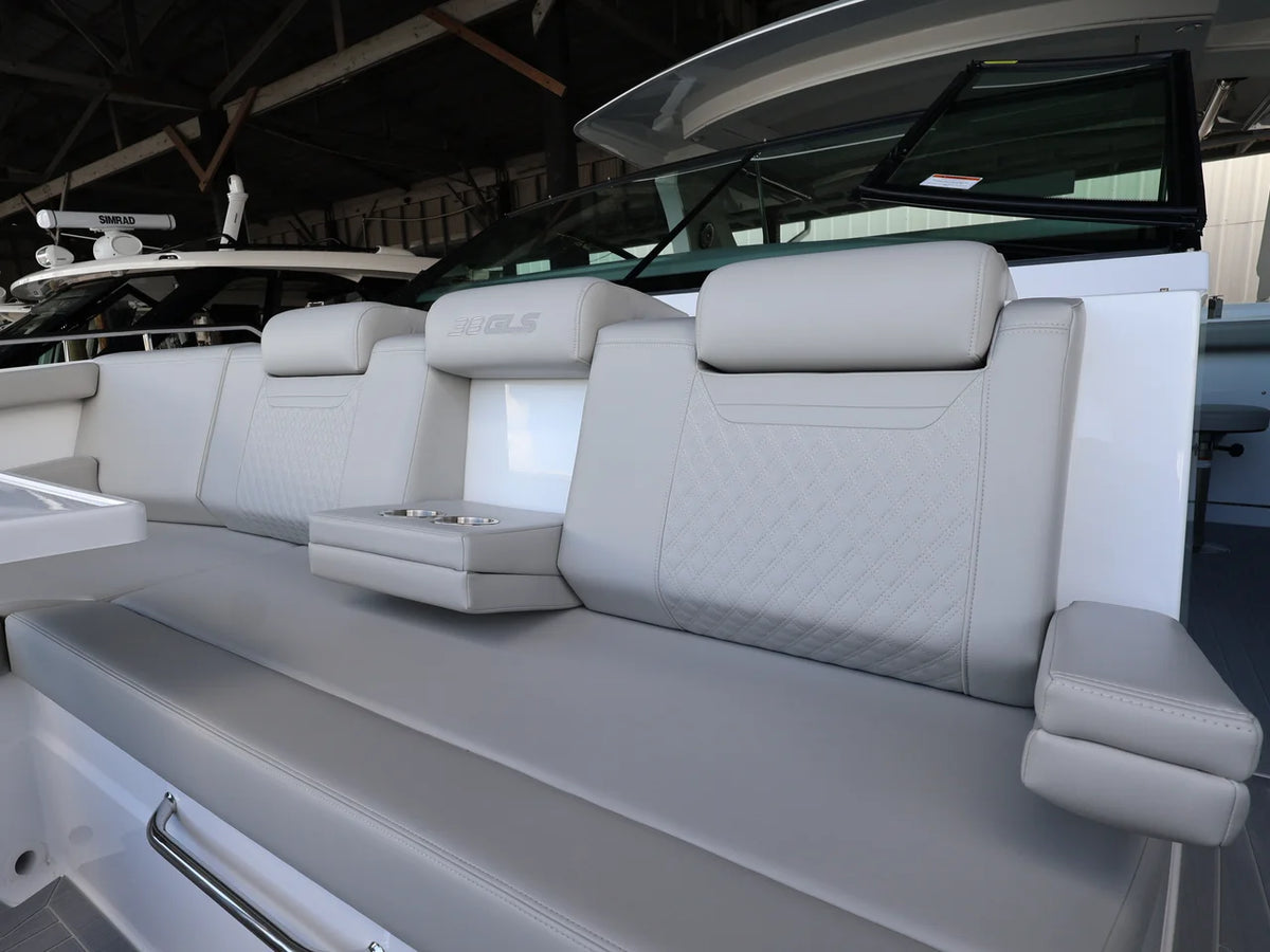2026 Cruisers Yachts 38 GLS Outboard 38.0 feet, Naples, Florida #53