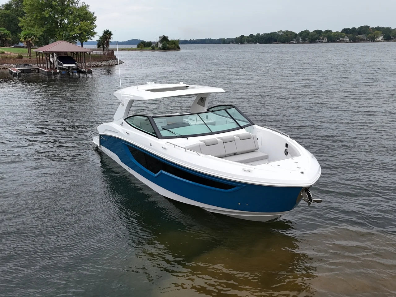 2026 Cruisers Yachts 38 GLS 37.0 feet, Lake Ozark, MO #3
