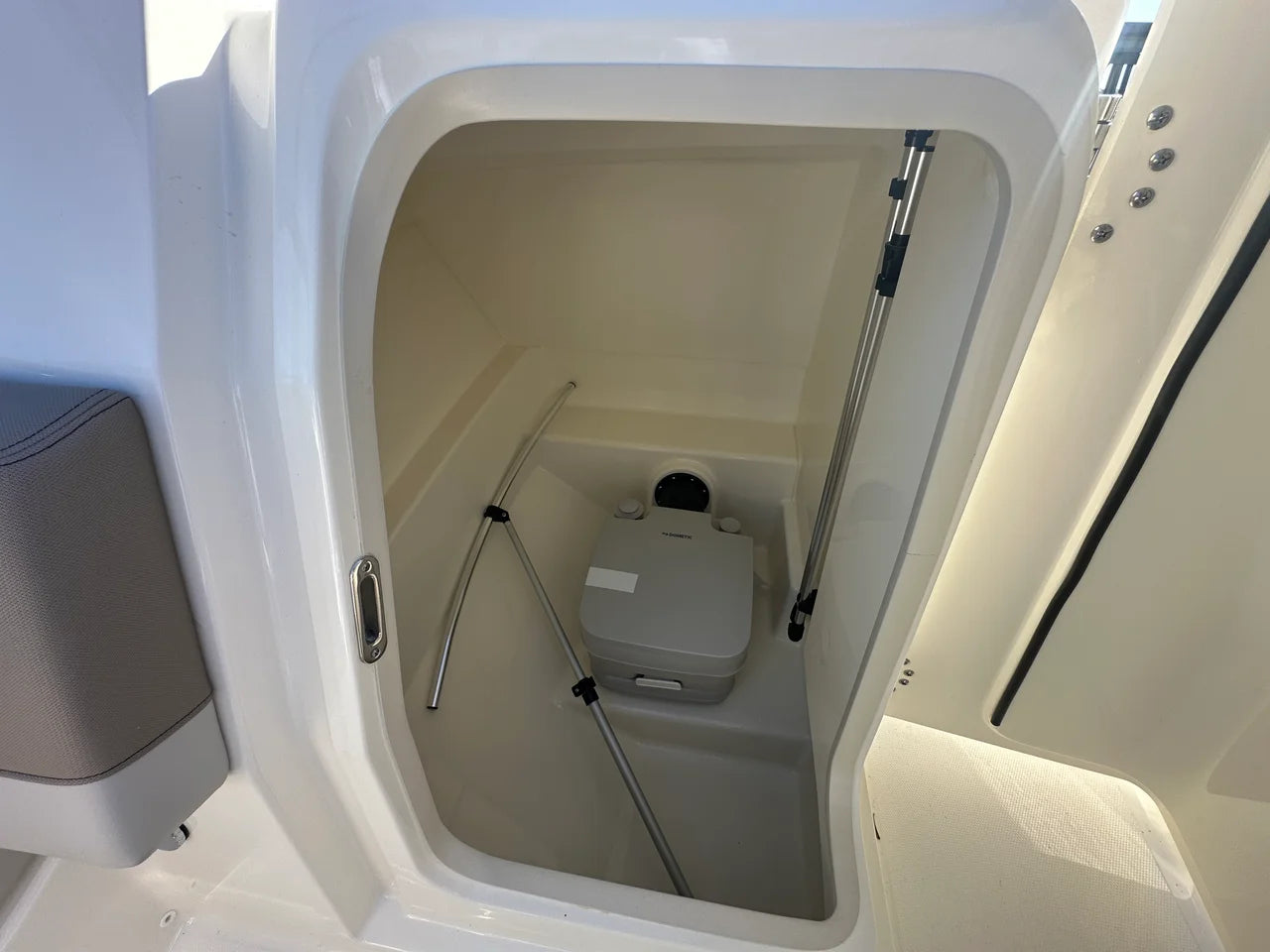 2025 Boston Whaler 210 Vantage 21.0 feet, Savannah, Georgia #20