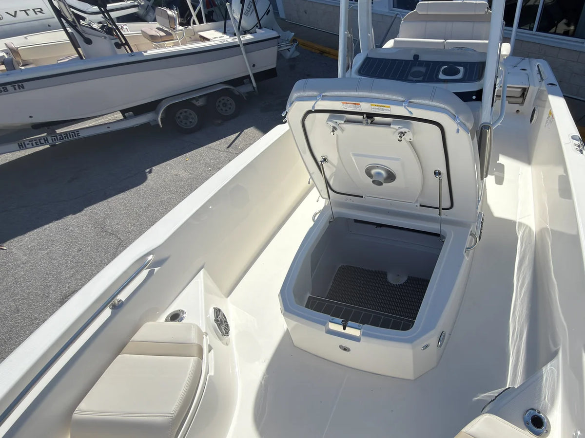 2027 Boston Whaler 250 Dauntless 25.0 feet, Panama City, FL #13
