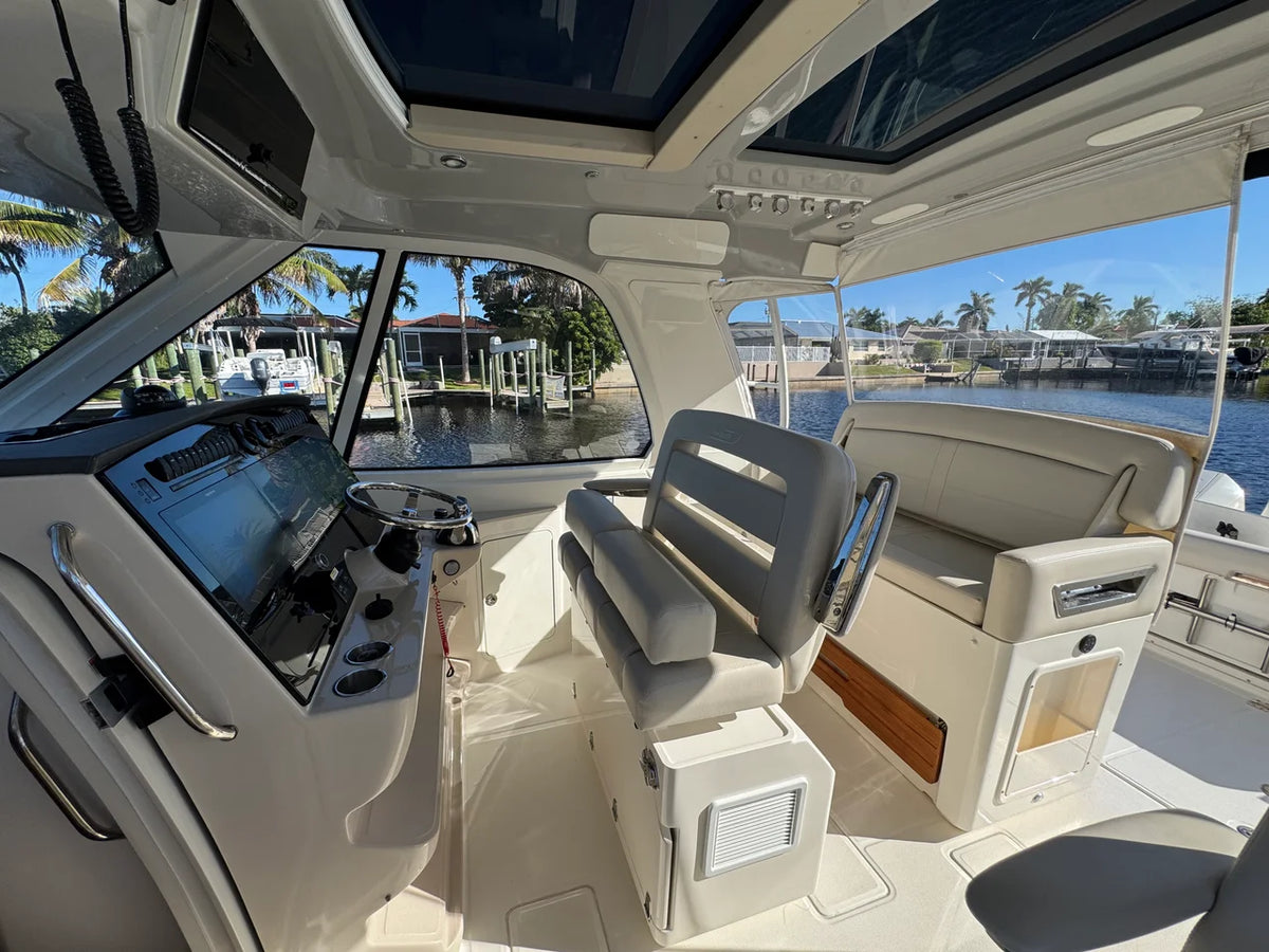 2022 Boston Whaler 380 REALM 38.0 feet, Fort Myers, FL #8