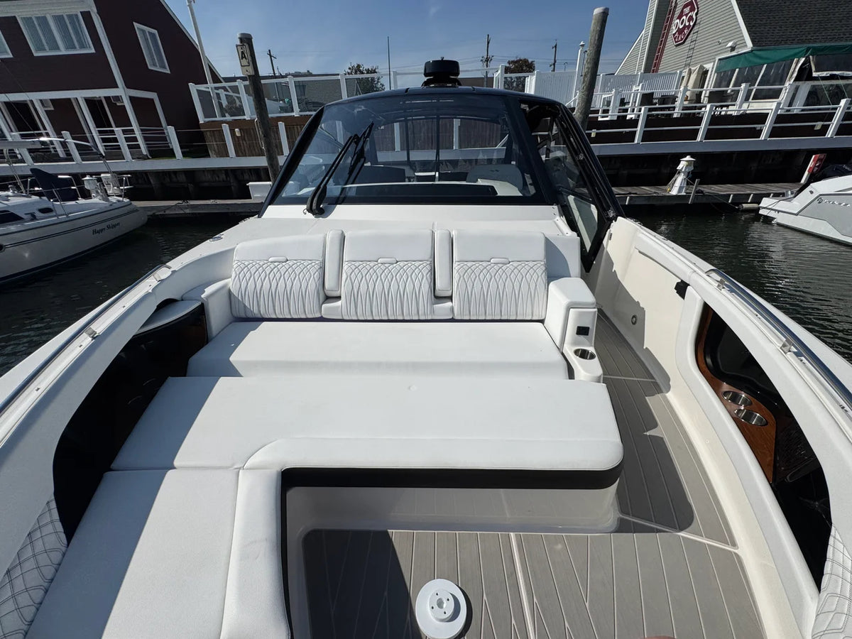 2025 Sea Ray 370 SUNDANCER OB 39.0 feet, Somers Point, New Jersey #45