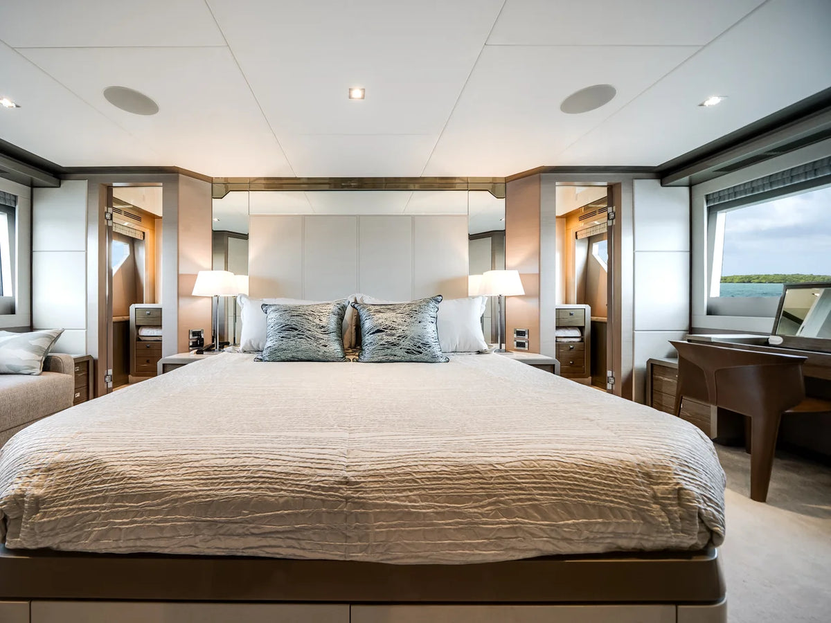 2023 Ocean Alexander 27R 88.0 feet, Ocean Reef, FL #38