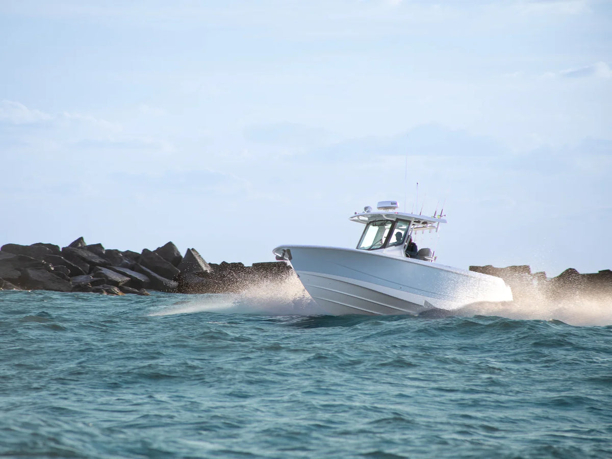 2027 Boston Whaler 290 Outrage 29.0 feet, Inuvik, Northwest Territories #1