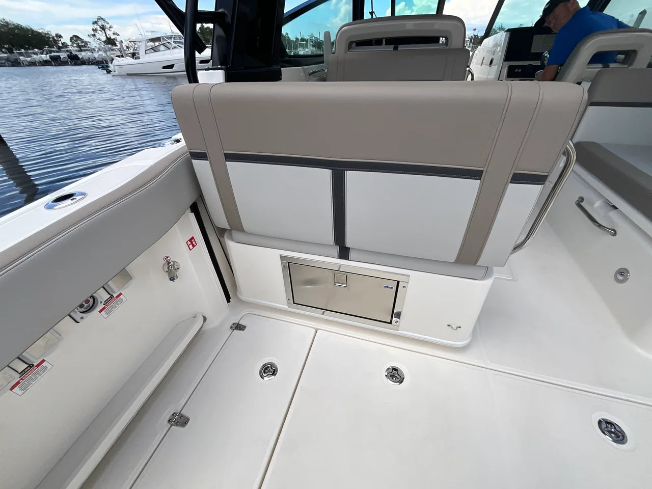 2026 Boston Whaler 330 Vantage 33.0 feet, Jacksonville Beach, Florida #15
