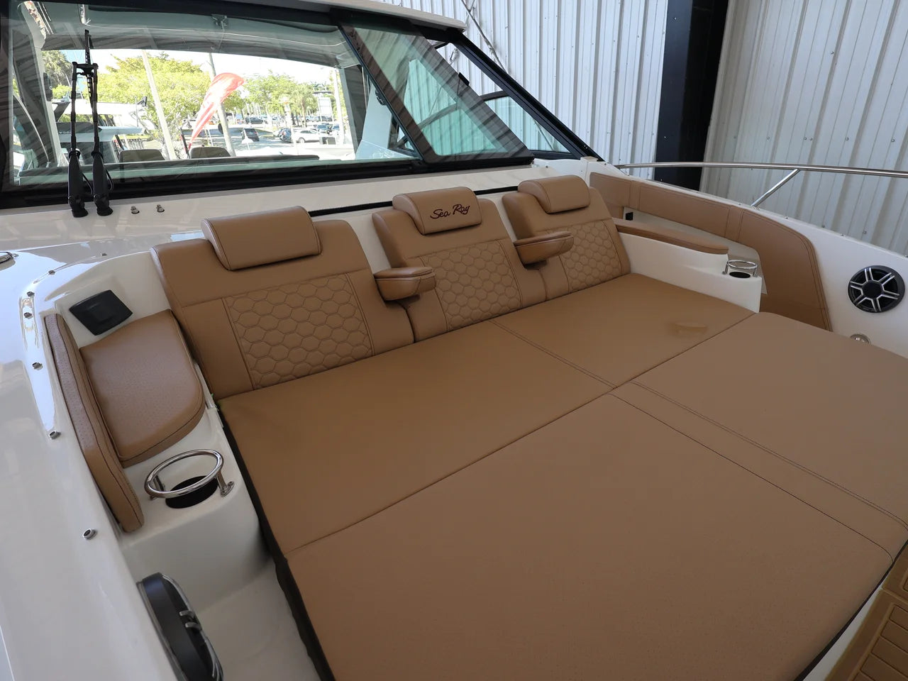 2026 Sea Ray Sundancer 320 Outboard 32.0 feet, Naples, Florida #40