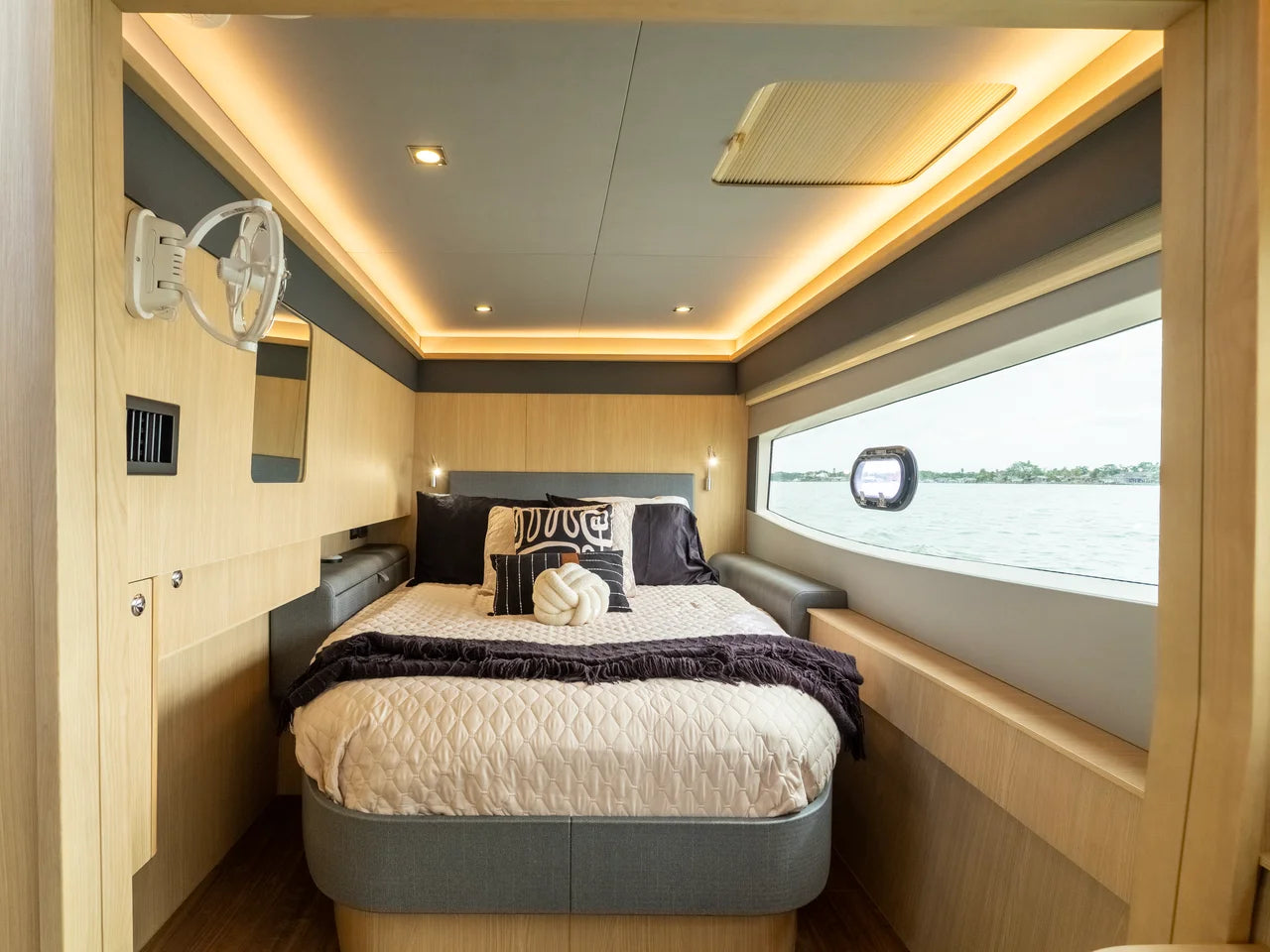 2024 Aquila 42Y 42.0 feet, St Petersburg, FL #24