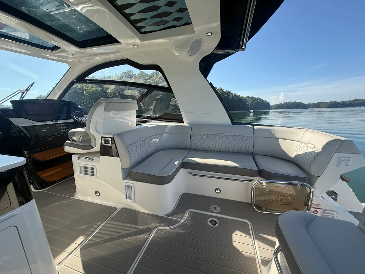 2022 Sea Ray 370 SUNDANCER OUTBOARD 37.0 feet, Cumming, GA #28