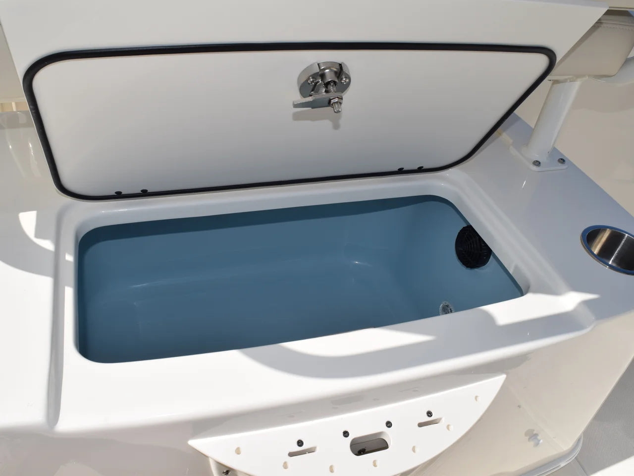2027 Boston Whaler 220 Dauntless 22.0 feet, Thunderbolt, GA #12