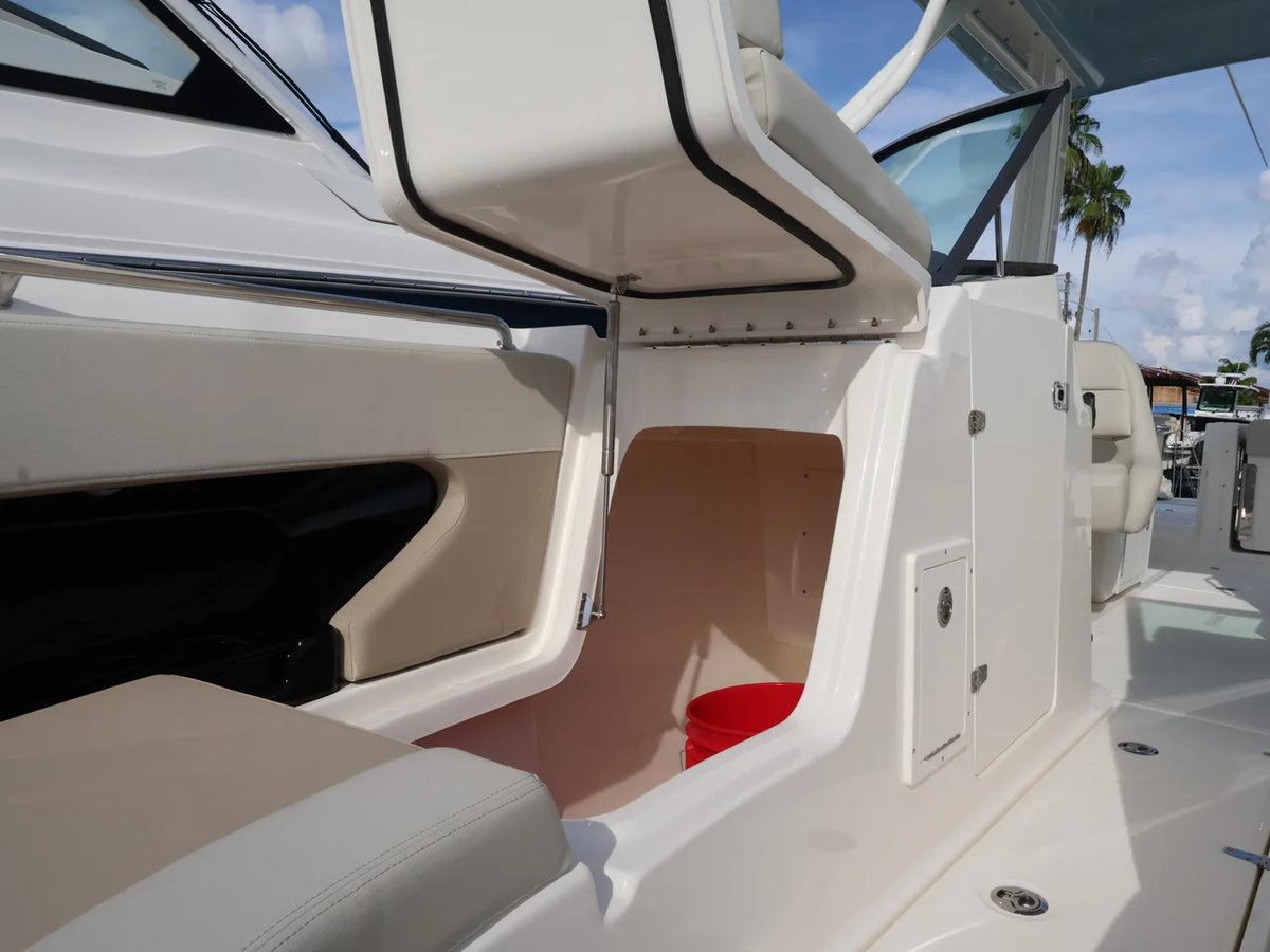 2027 Boston Whaler 240 Vantage 24.0 feet, Naples, Florida #35