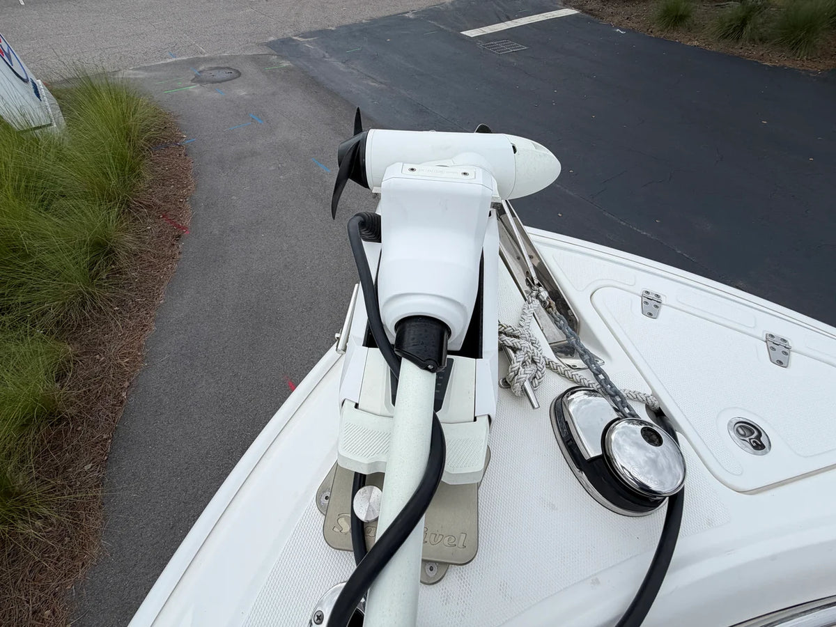 2018 Boston Whaler 230 OUTRAGE 23.0 feet, Charleston, SC #26