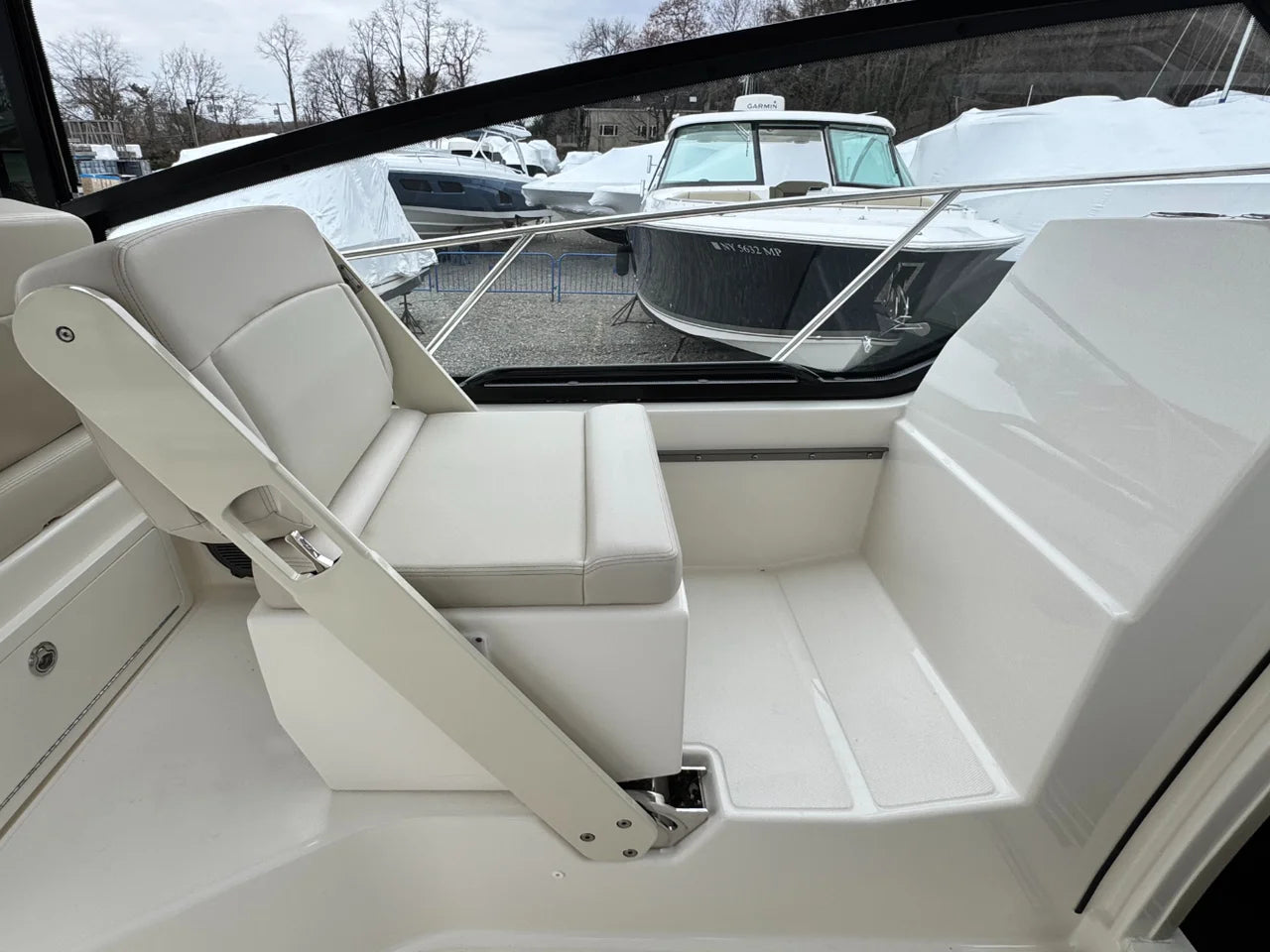 2026 Boston Whaler 325 Conquest 32.0 feet, Huntington, NY #25