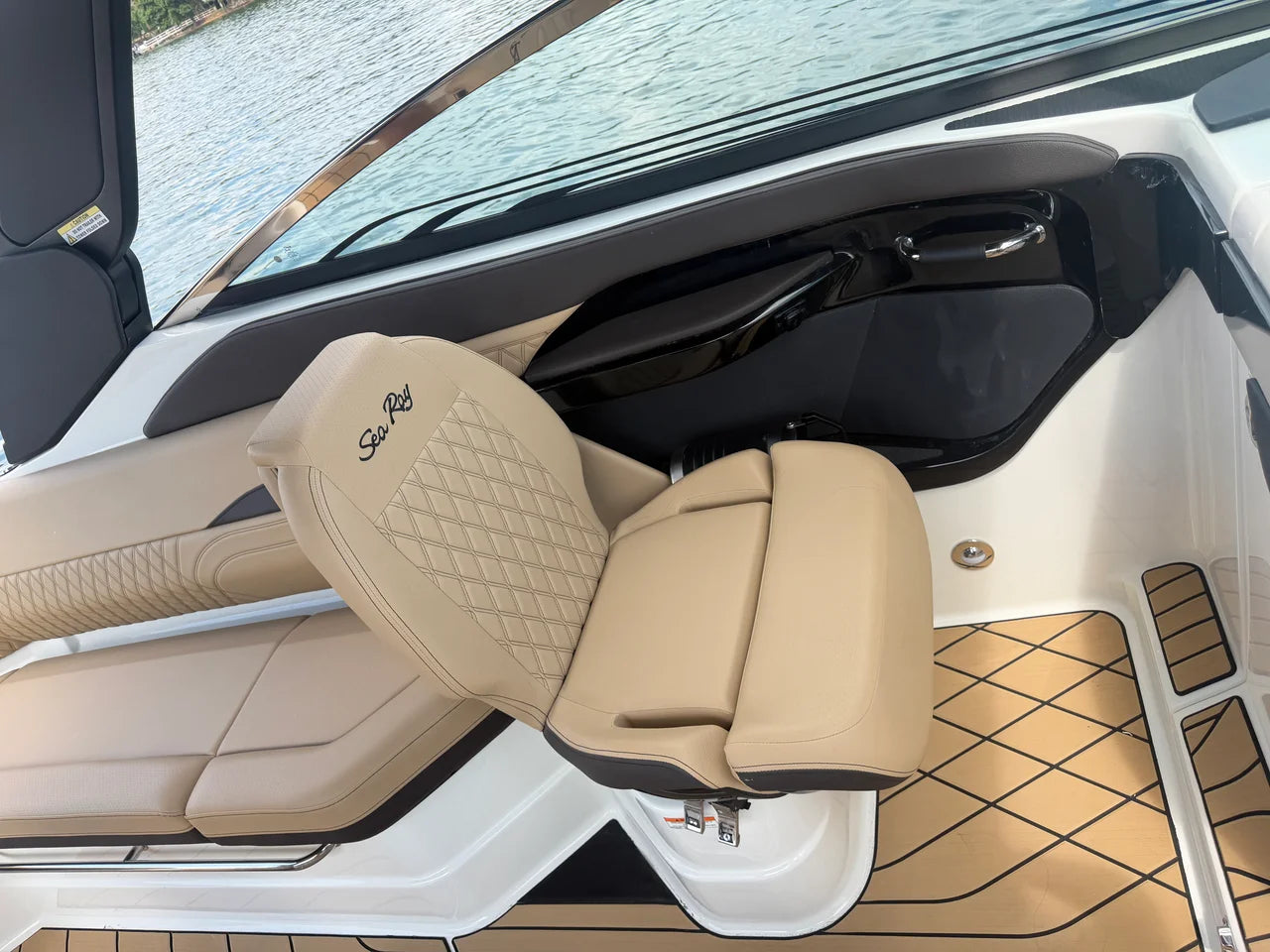 2027 Sea Ray SLX 280 Outboard 28.0 feet, Cornelius, North Carolina #18