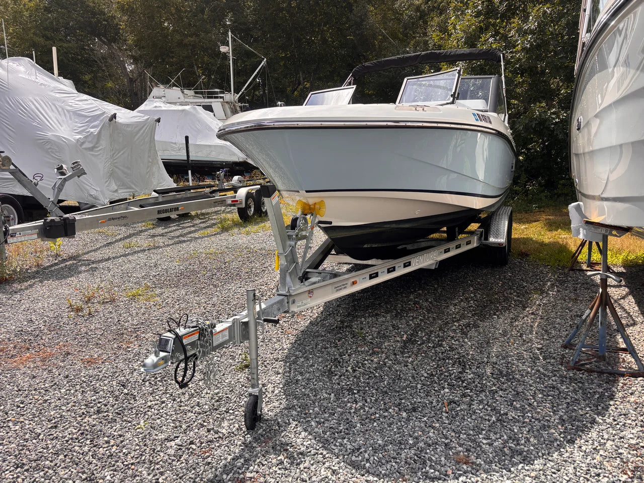 2026 Boston Whaler 210 VANTAGE 21.0 feet, Westbrook, Connecticut #4