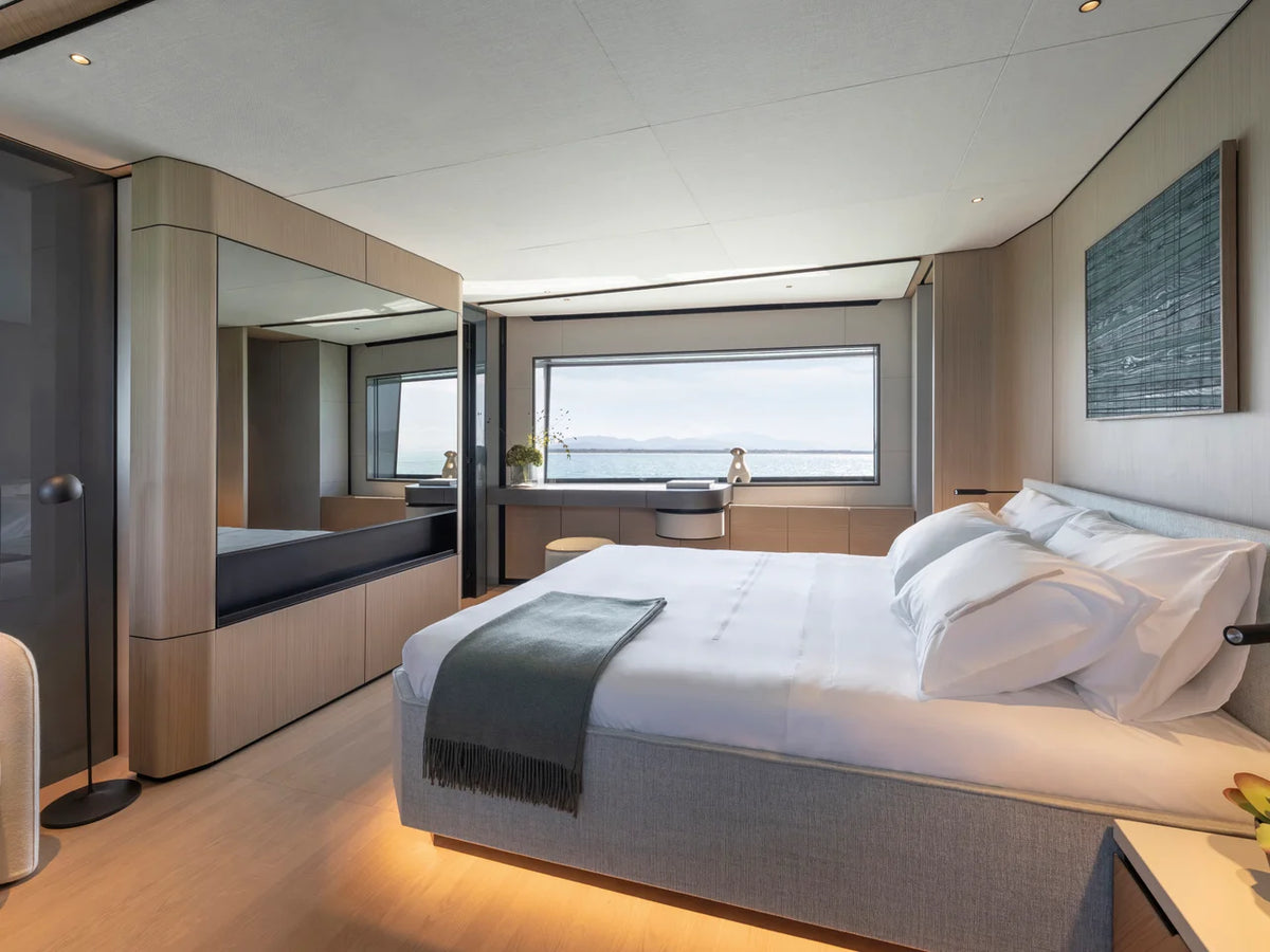 2027 Azimut Grande 30M 94.0 feet, Inuvik, Northwest Territories #34