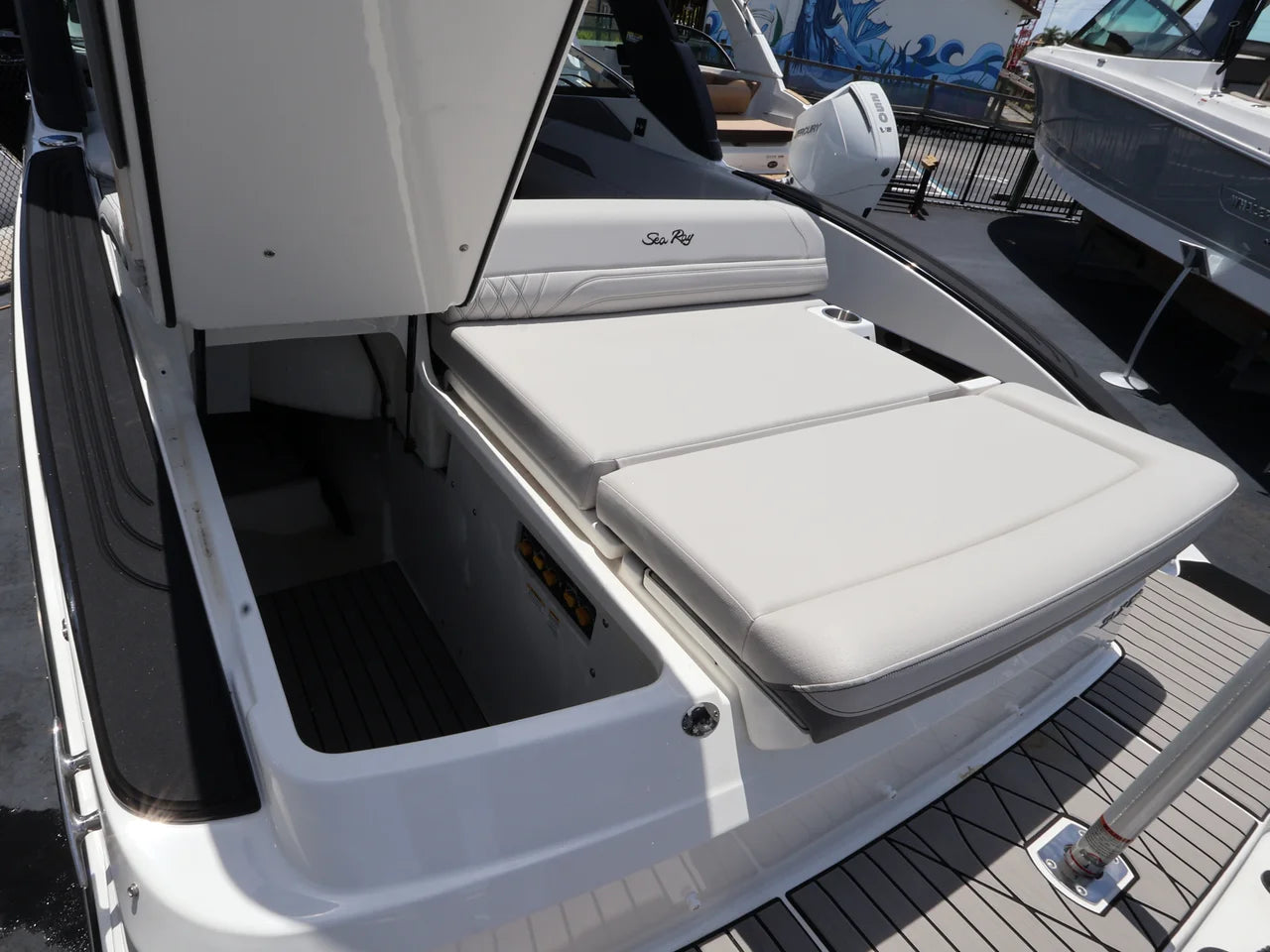 2027 Sea Ray SLX 280 Outboard 28.0 feet, Naples, Florida #11