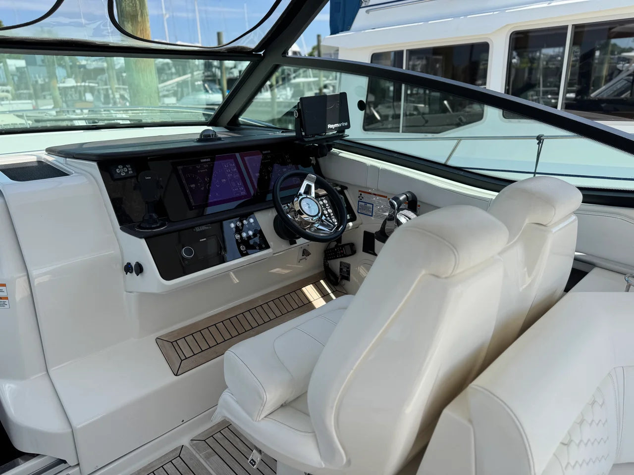 2019 Sea Ray 320 SUNDANCER 32.0 feet, Norwalk, CT #24