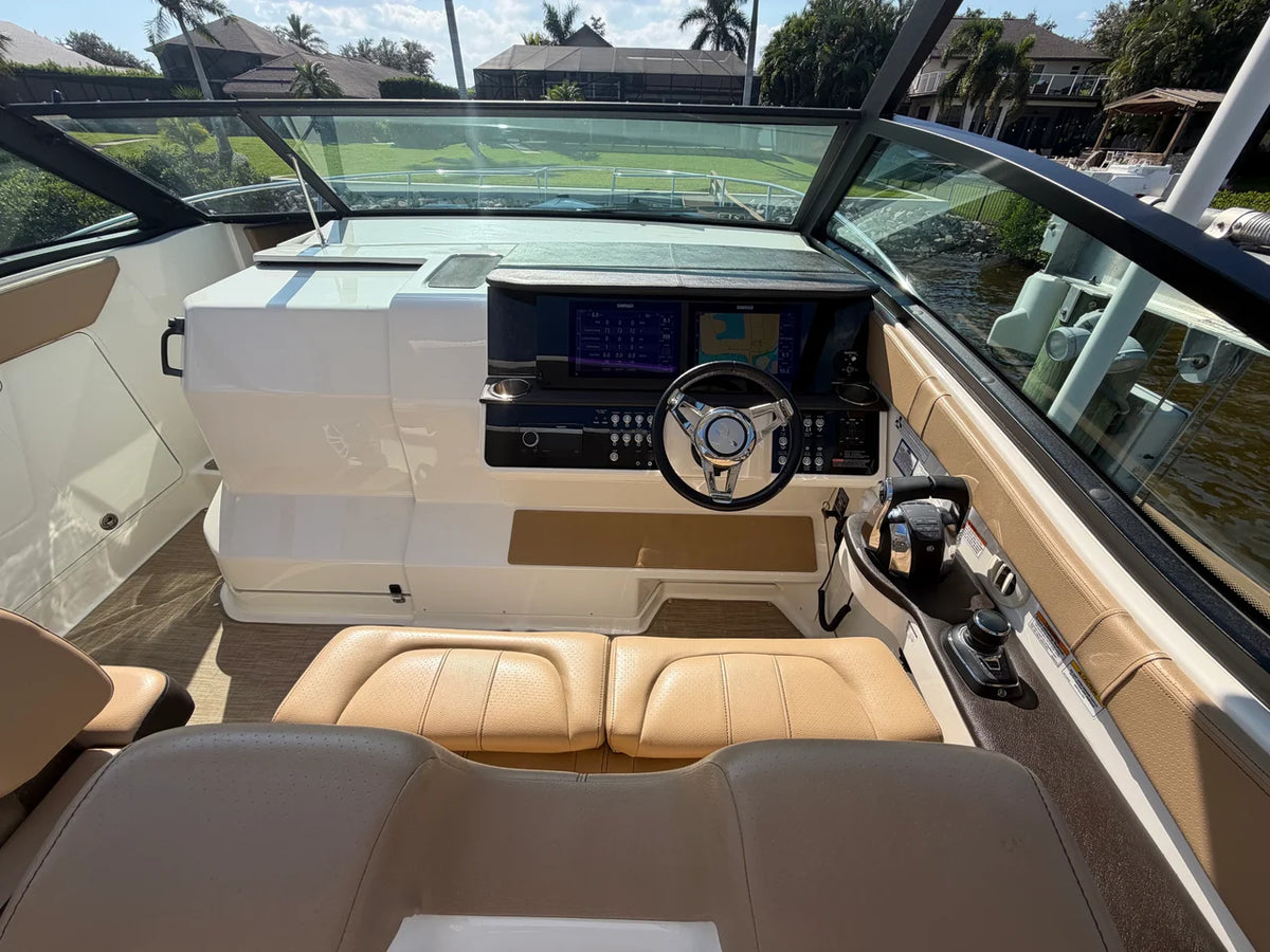 2021 Sea Ray SUNDANCER 320 OUTBOARD 32.0 feet, St. Petersburg, FL #18