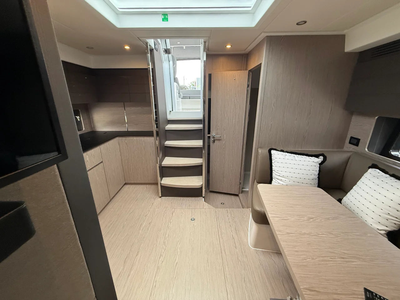 2022 Azimut Atlantis 45 45.0 feet, Miami, FL #17