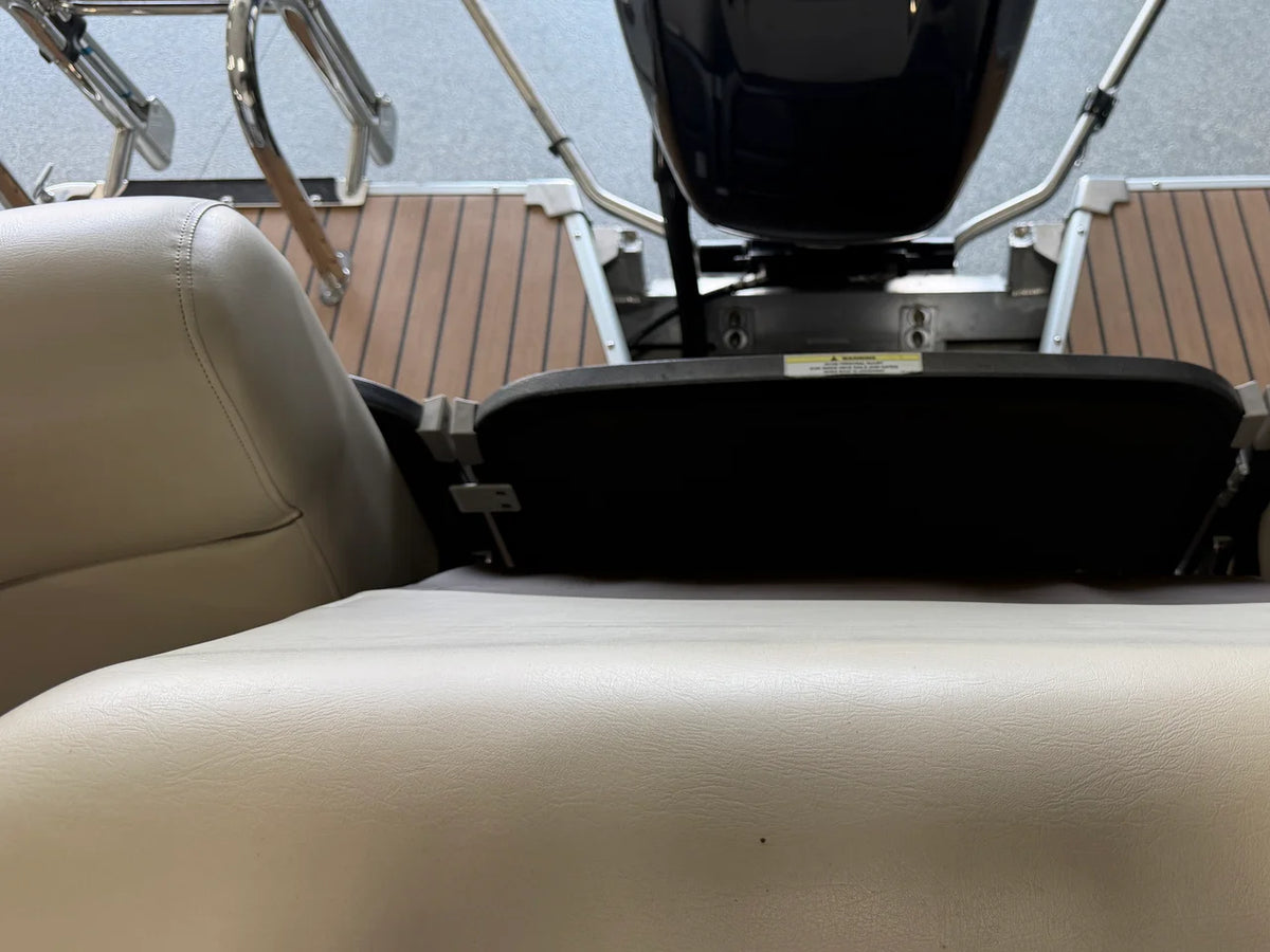 2016 Premier 235 SOLARIS 23.0 feet, Nisswa, Minnesota #81