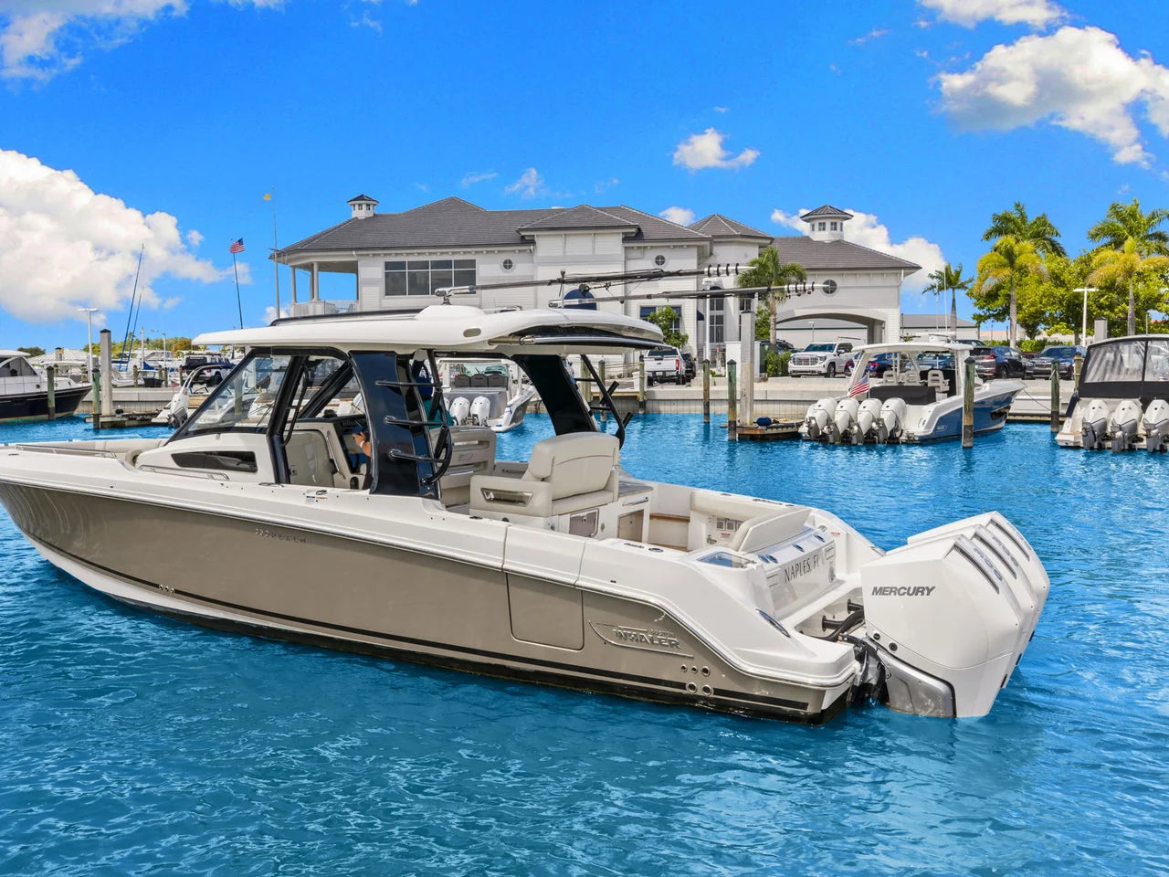 2022 Boston Whaler 350 REALM 35.0 feet, Naples, Florida #9
