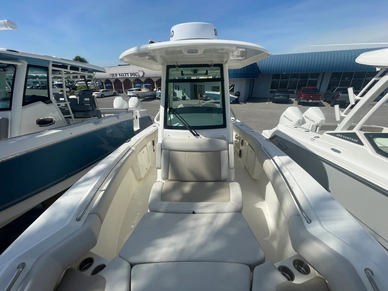 2026 Boston Whaler 250 Outrage 25.0 feet, Venice, Florida #8