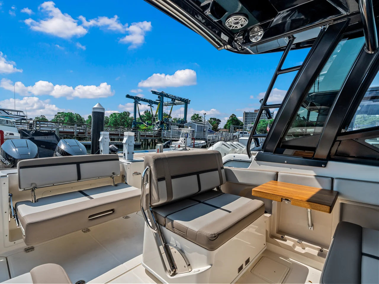 2026 Boston Whaler 330 Vantage 33.0 feet, Quincy, MA #12