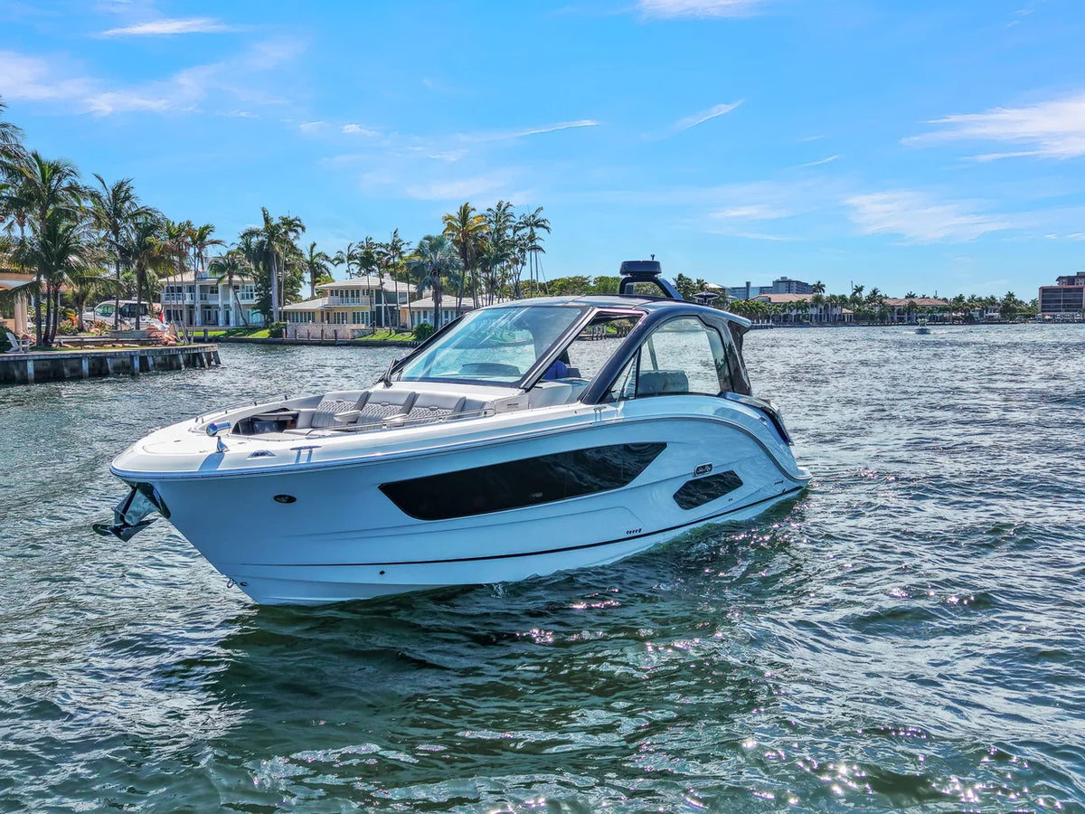 2026 Sea Ray Sundancer 370 Outboard 37.0 feet, Pompano Beach, Florida #3