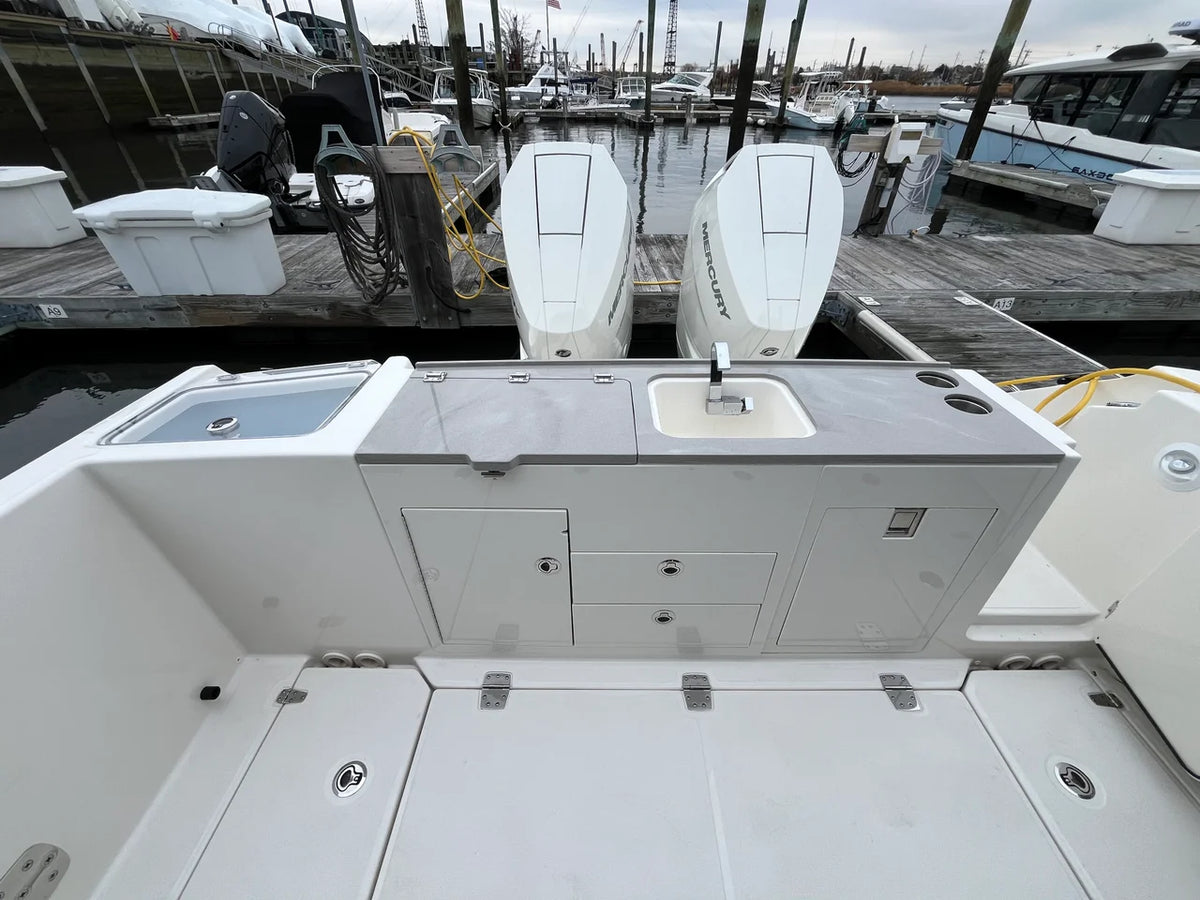 2026 Boston Whaler 330 Vantage 33.0 feet, Norwalk, Connecticut #20