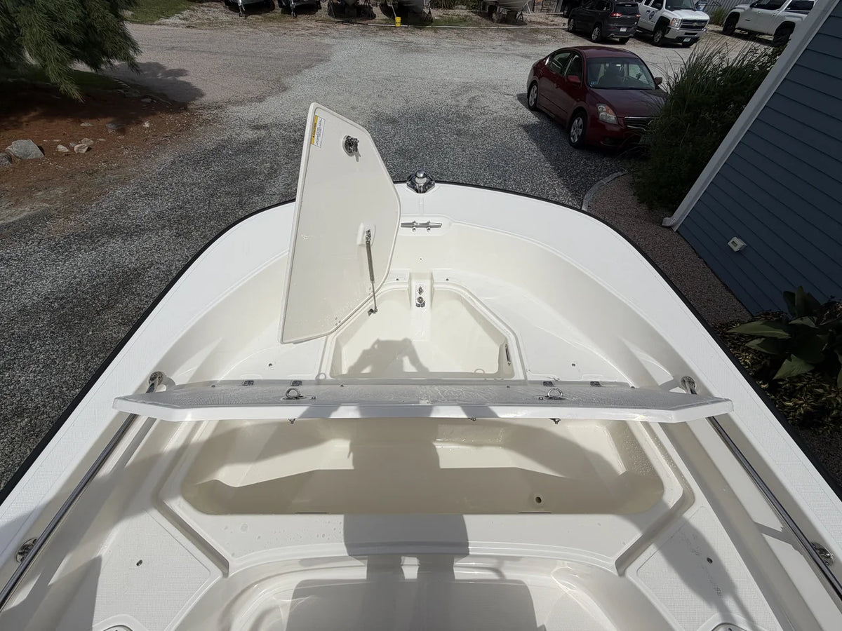 2027 Boston Whaler 190 Montauk 19.0 feet, Wakefield, RI #16