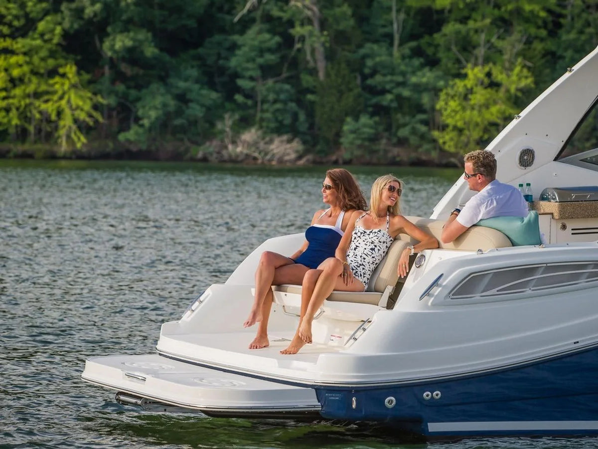 2016 Sea Ray 330 Sundancer 33.0 feet, Huntington, NY #11