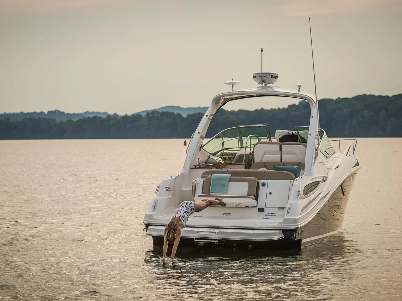 2016 Sea Ray 330 Sundancer 33.0 feet, Huntington, NY #13