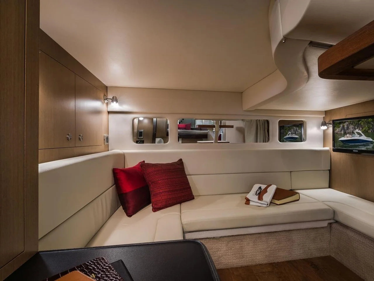 2016 Sea Ray 330 Sundancer 33.0 feet, Huntington, NY #16