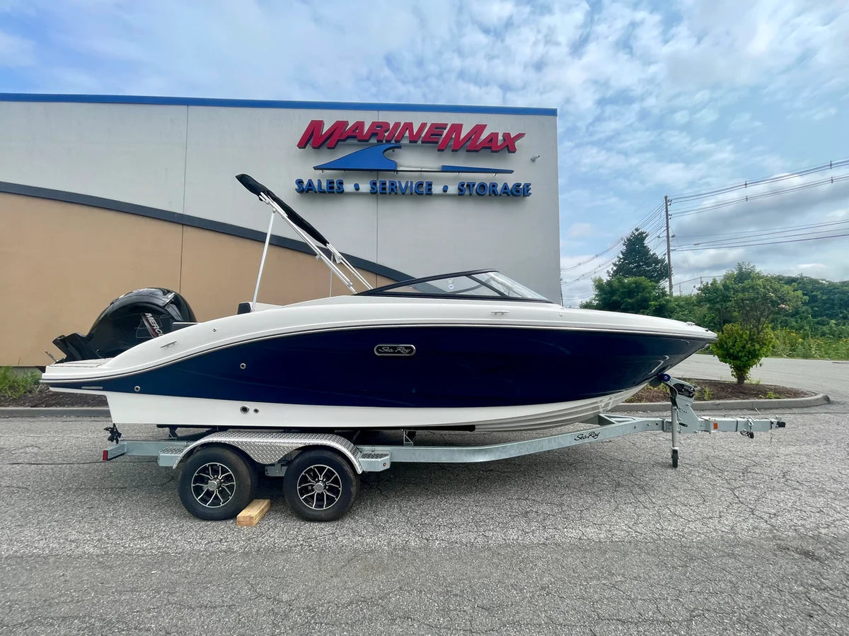 2027 Sea Ray SPX 210 Outboard 21.0 feet, Danvers, Massachusetts #1