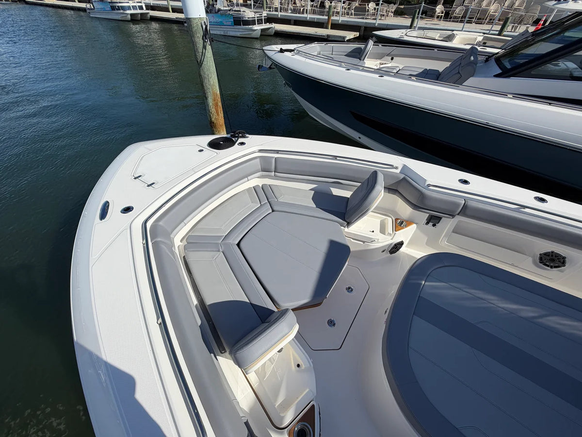 2026 Boston Whaler 380 Outrage 38.0 feet, Jupiter, Florida #17