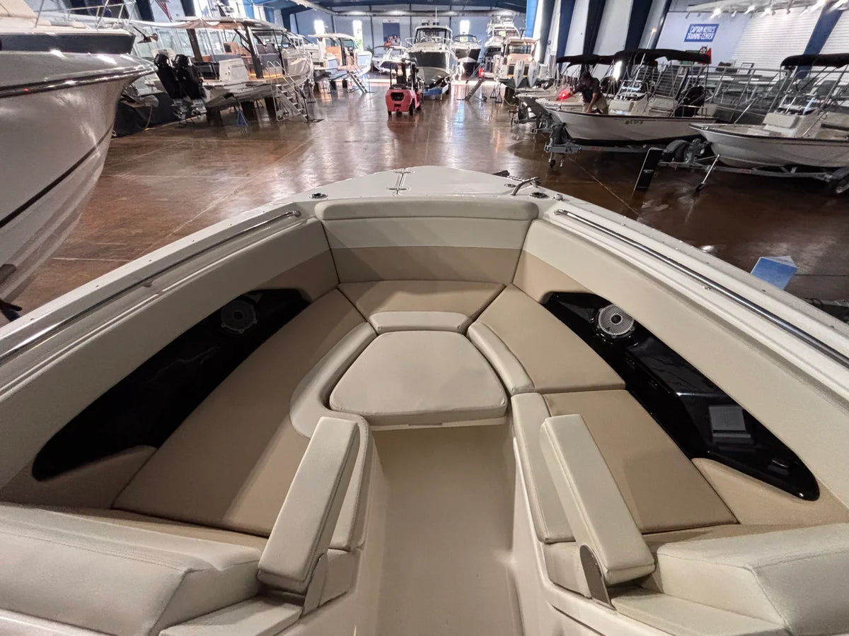 2027 Boston Whaler 280 Vantage 28.0 feet, Clearwater, Florida #26