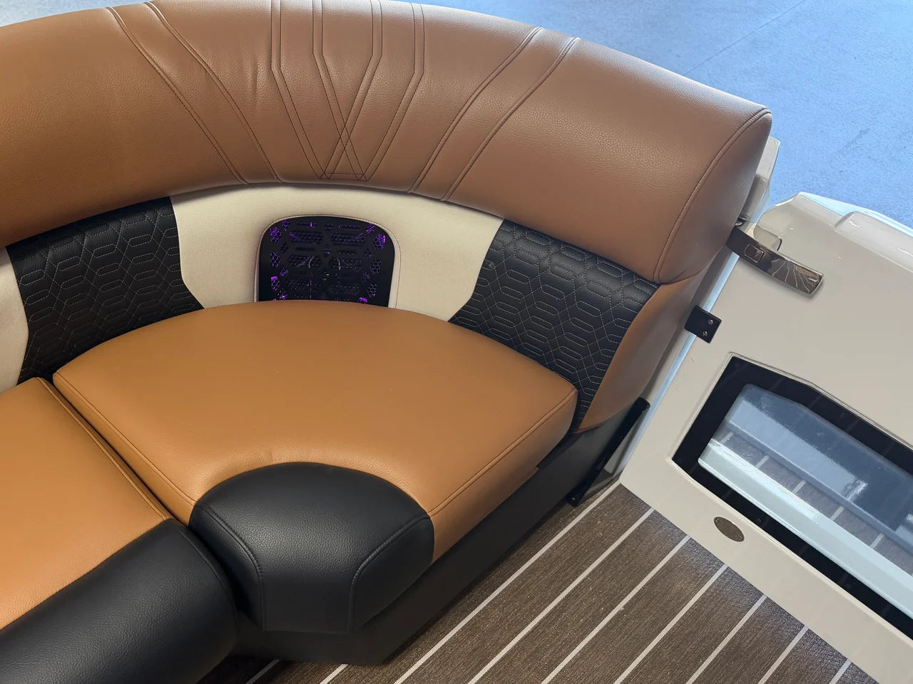 2027 Premier 270INTRIGUE 27.0 feet, Nisswa, Minnesota #86